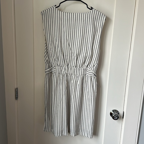 Jack by BB Dakota Pinstripe Dress - Picture 4 of 4